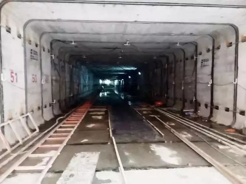 扬州荷花池隧道矩形顶管项目