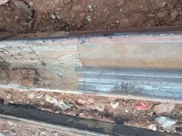 27m拉森钢板桩沉桩施工技术探讨
