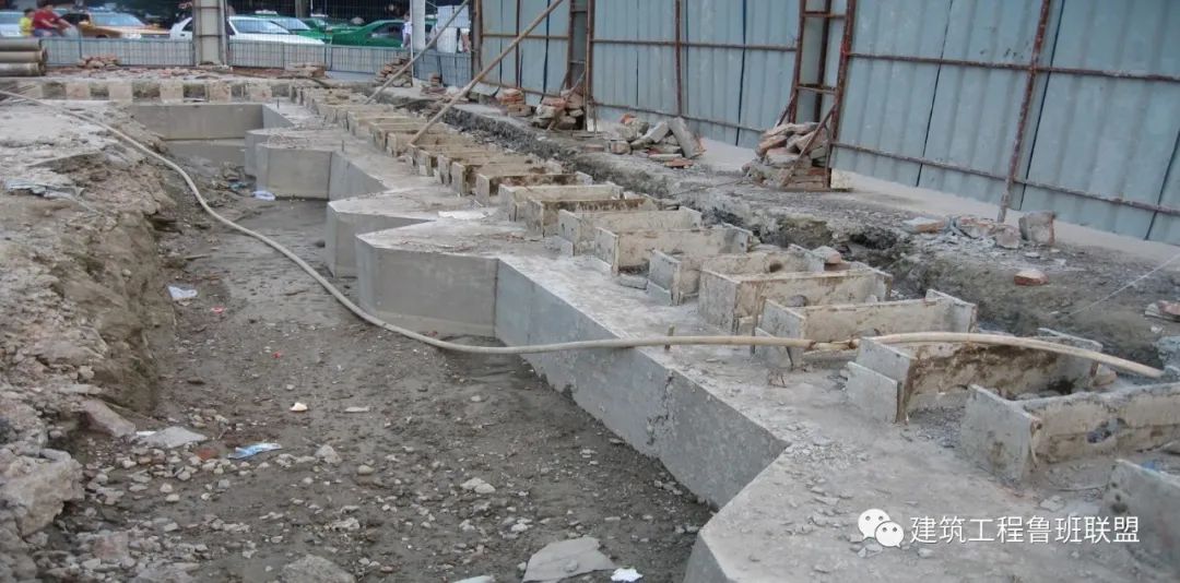 【建筑锦囊】深大基坑常用的7种支护形式，一文总结！