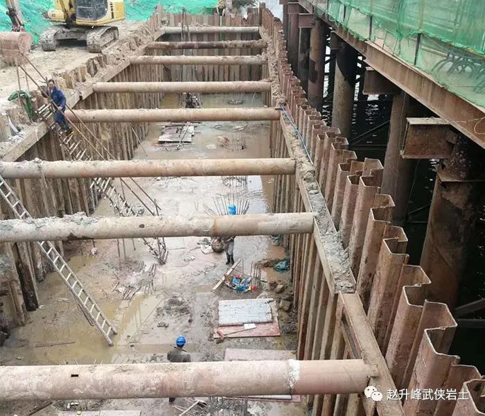 国内钢板桩应用现状及现场照片